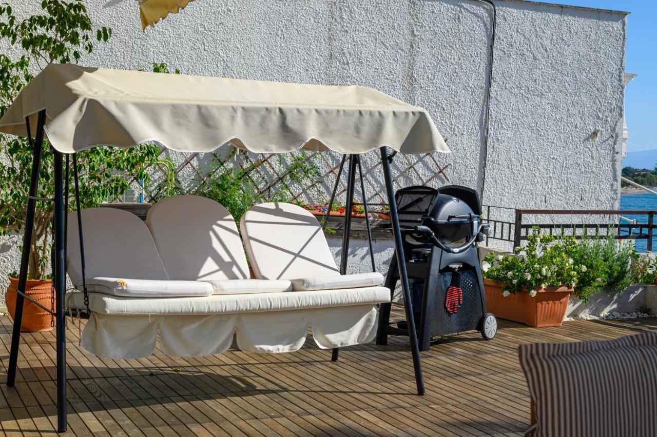 Villa 5 Meters From The Beach Chrani Exterior foto